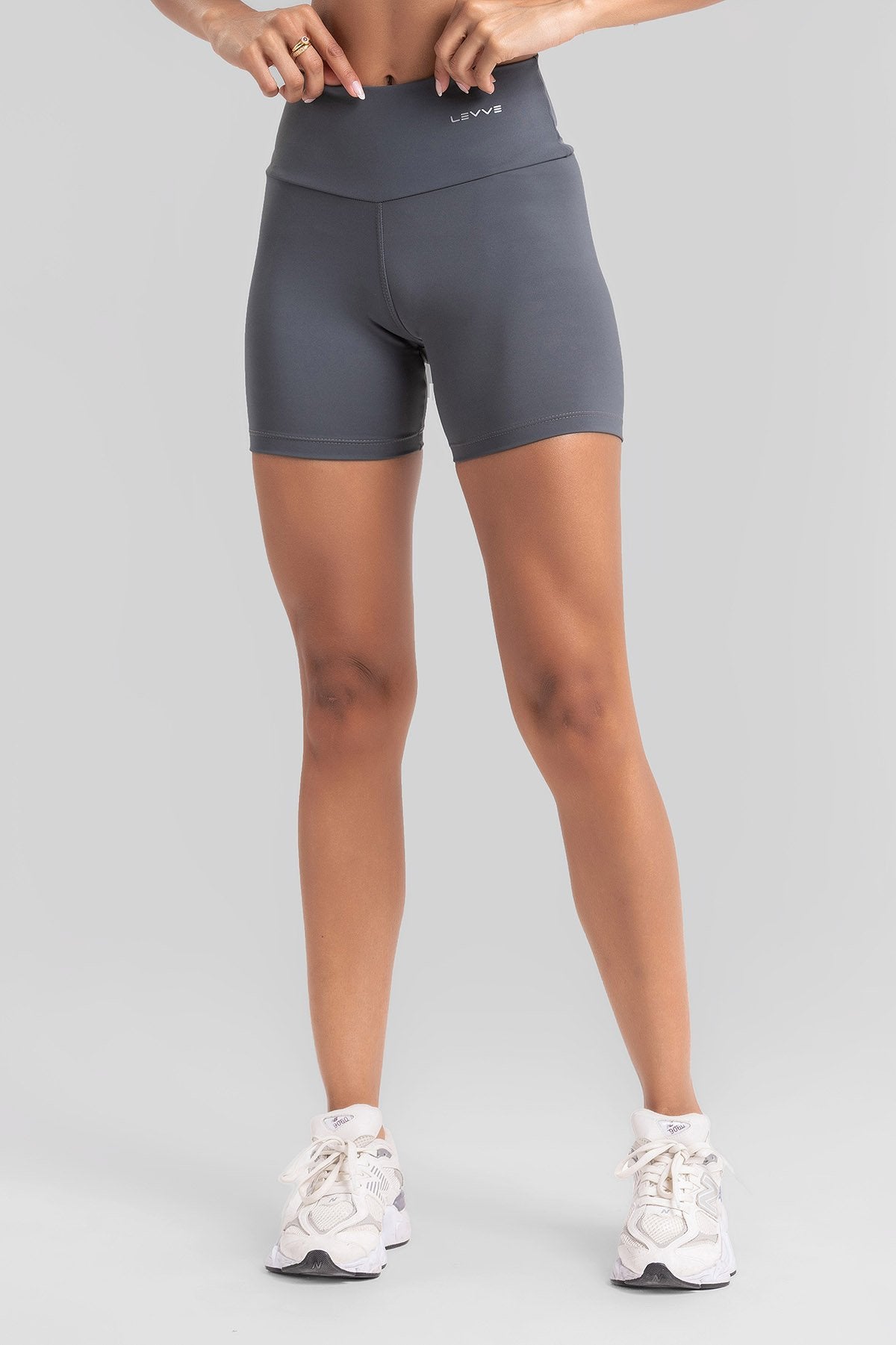 Double-Strap Sports Bra + Basic Shorts Intense Graphite