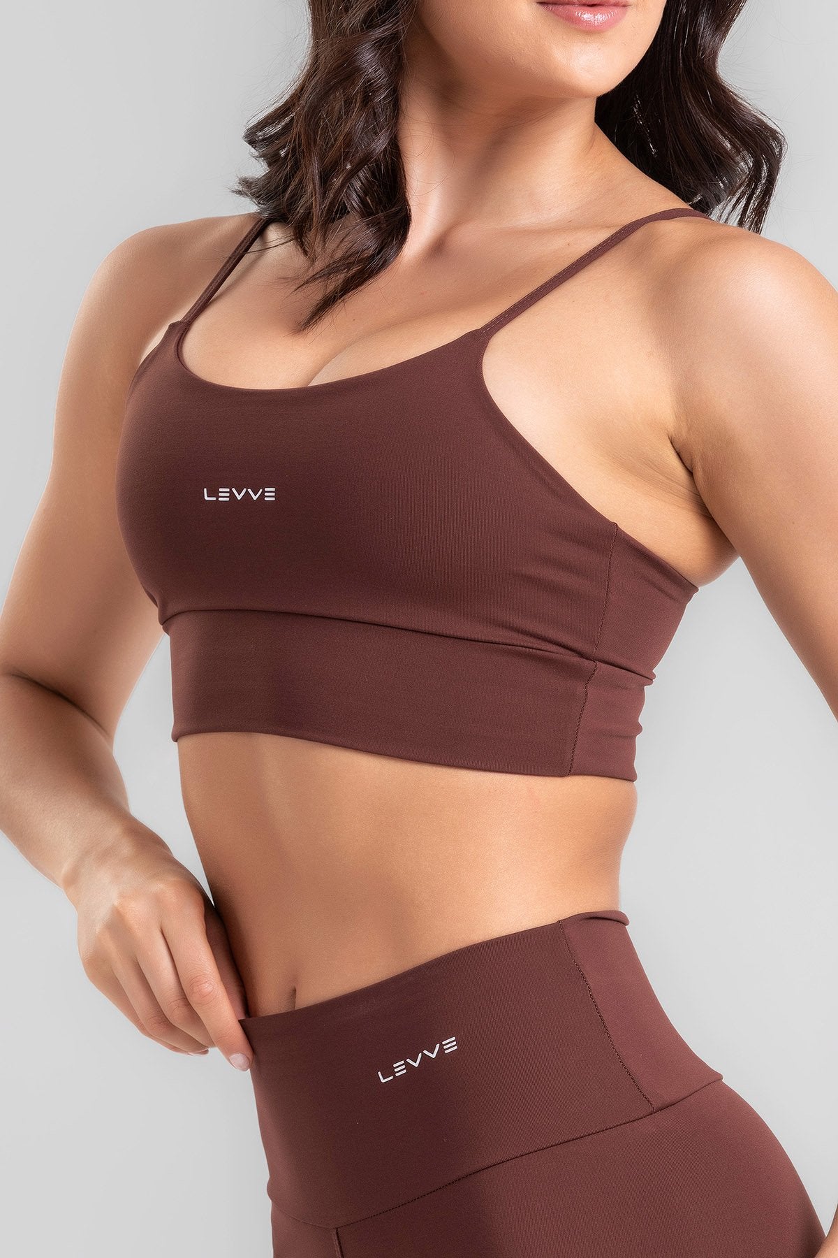 Double-Strap Sports Bra + Basic Leggings Intense Leather