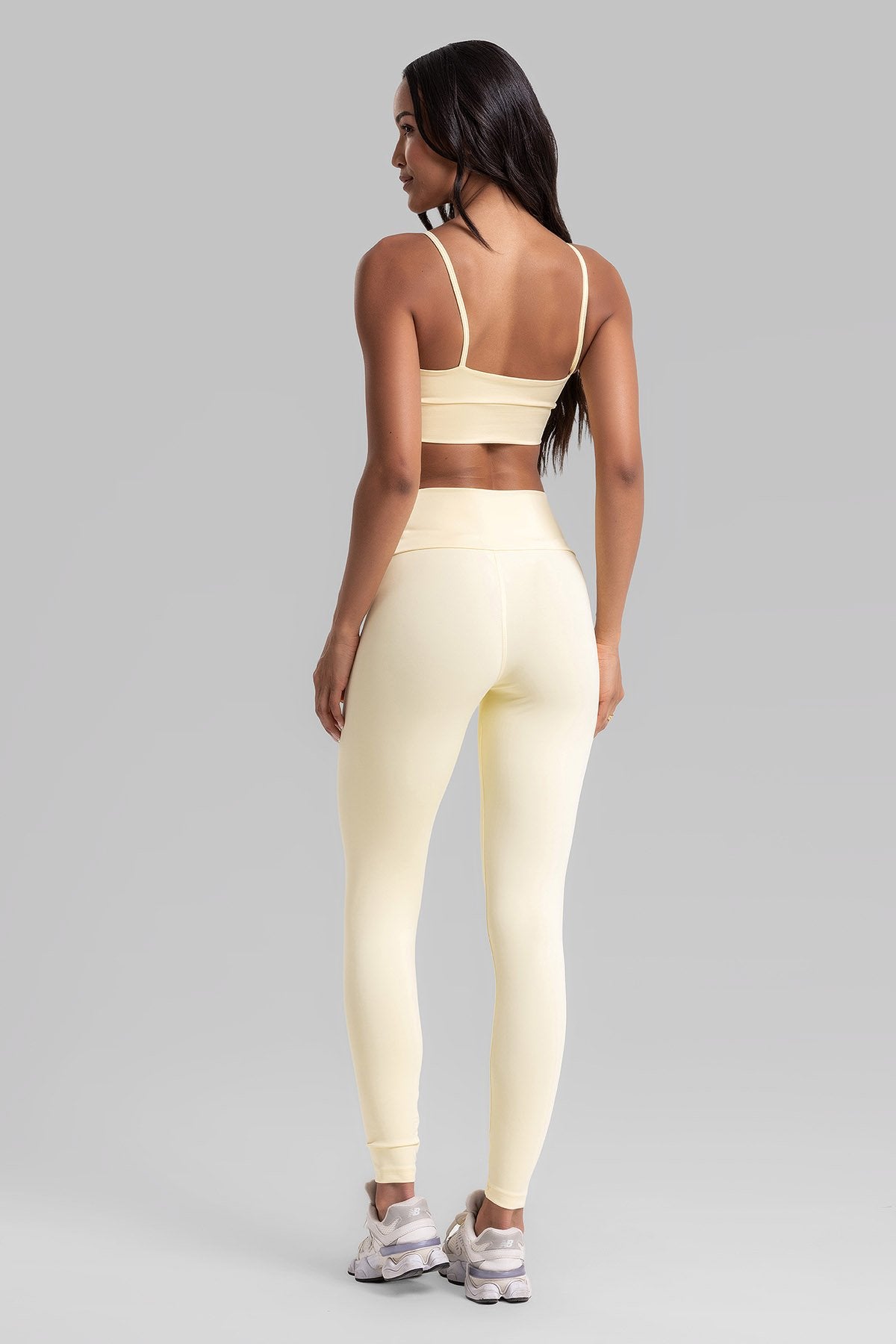 Fitness Set Double-Strap Sports Bra + Leggings + Short Intense – Butter