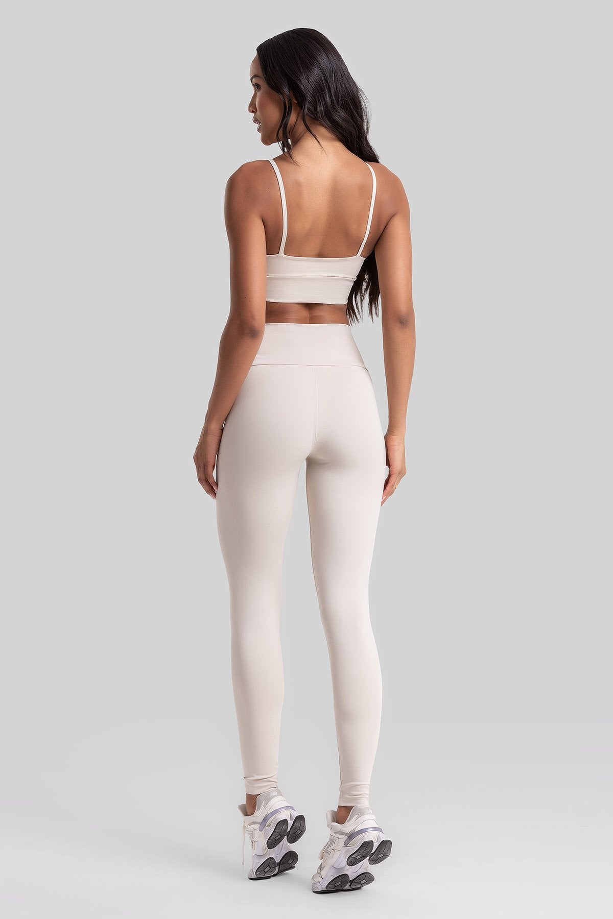 Fitness Set Double-Strap Sports Bra + Leggings + Short Intense – Luna