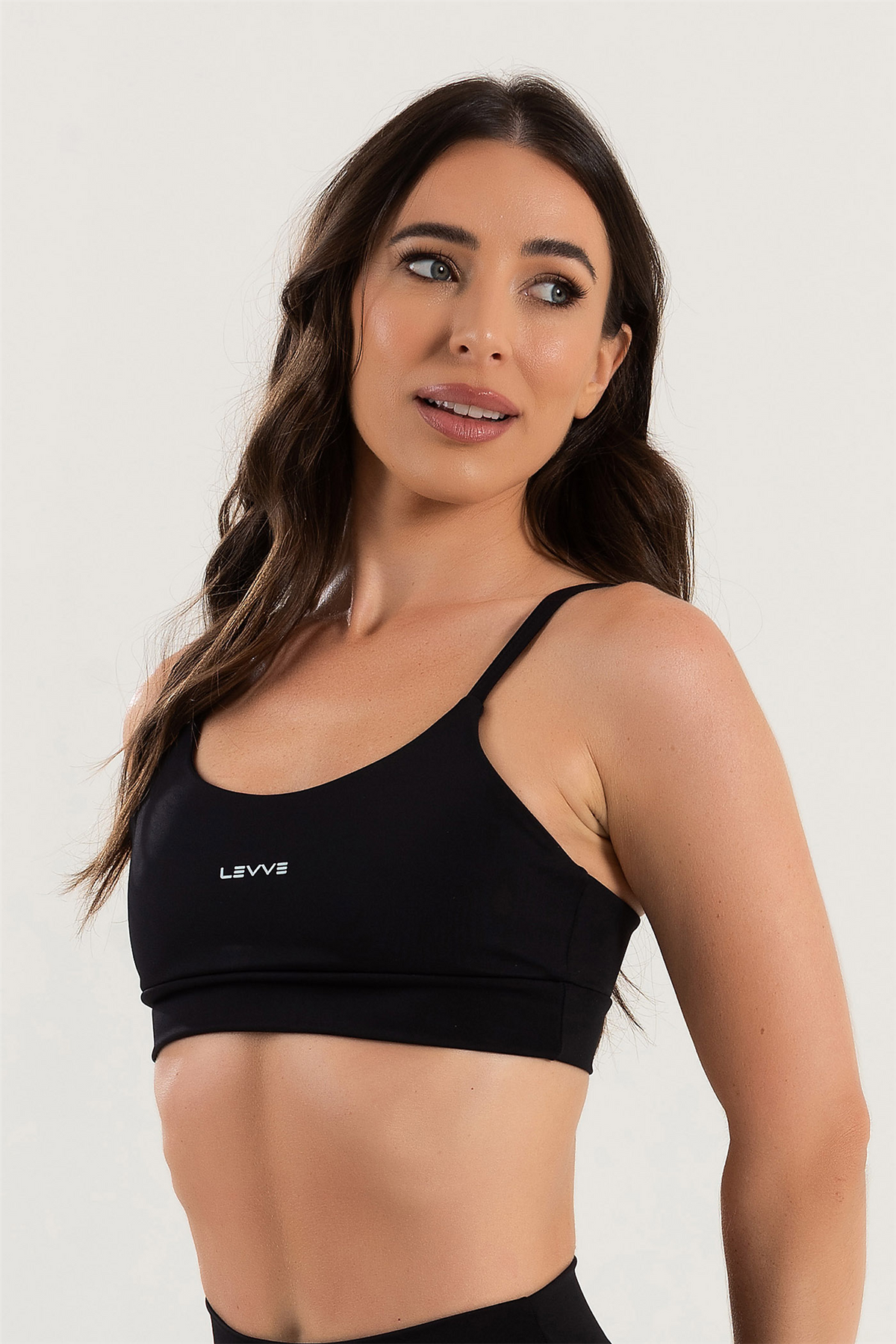 Double-Strap Sports Bra + Basic Shorts Intense Black